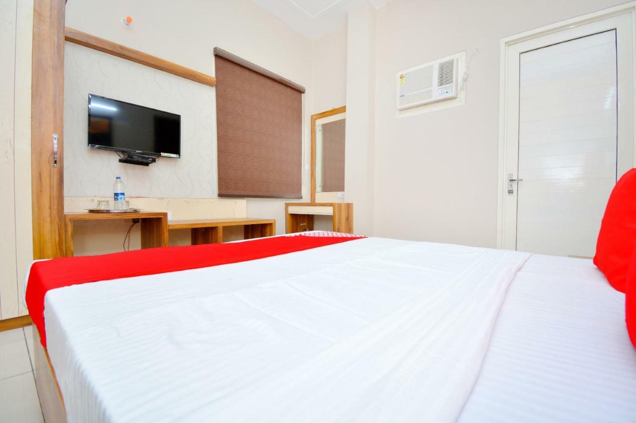 Oyo 40699 Grand Sokhi Hotel Tarn Taran Kültér fotó