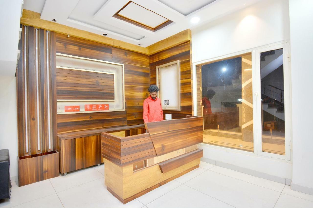 Oyo 40699 Grand Sokhi Hotel Tarn Taran Kültér fotó